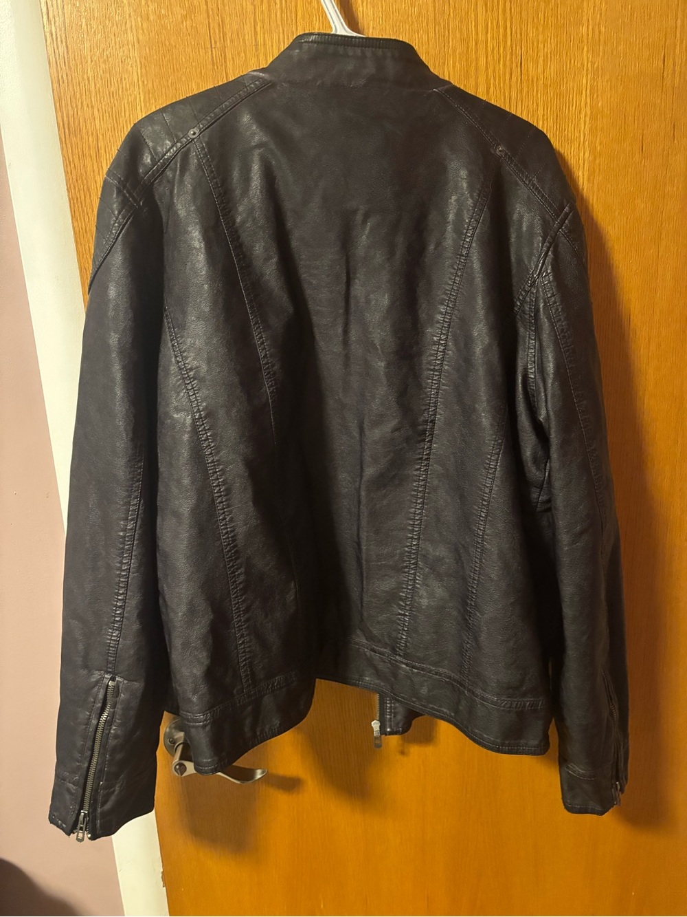 Guess Jacket - Picture 5 of 6